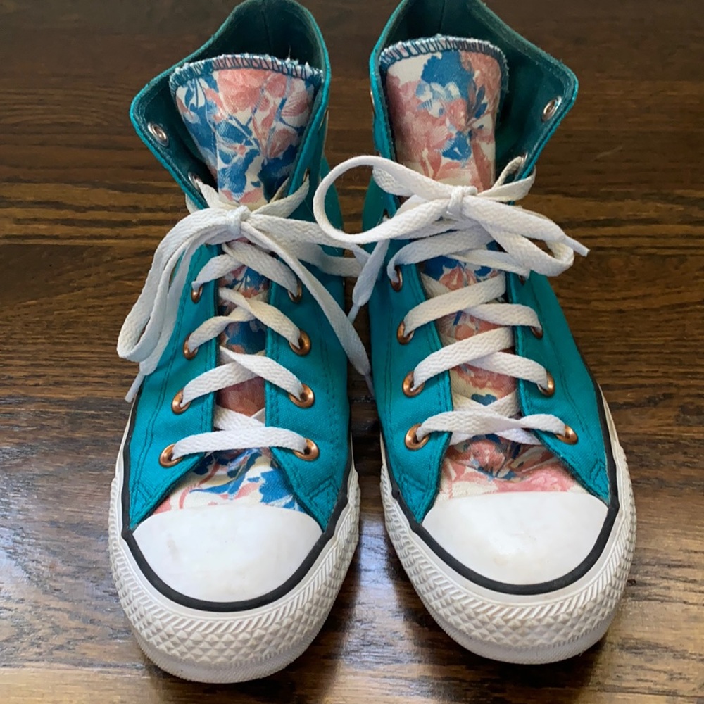 Converse All Star custom designed sz women 8/men 6